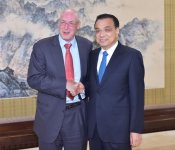 深圳翻译公司 李克强和美高官对话：不用翻译，我直接谈吧