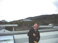 深圳翻译公司 苏州首位残疾人博士开翻译社 为贫困孩子免费做家教